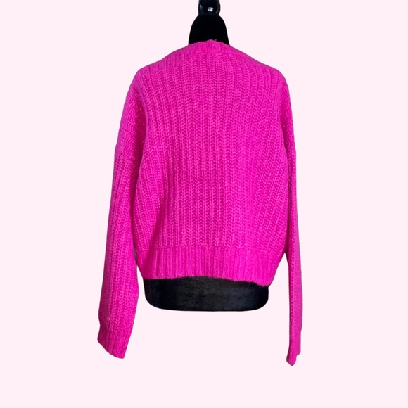 American Eagle Hot Barbie Pink Chunky Knit Long Sleeve Pullover Sweater - Picture 5 of 8